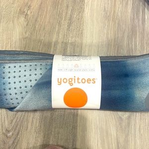 Manduka Yogitoes Skidless Technology Yoga Mat Towel